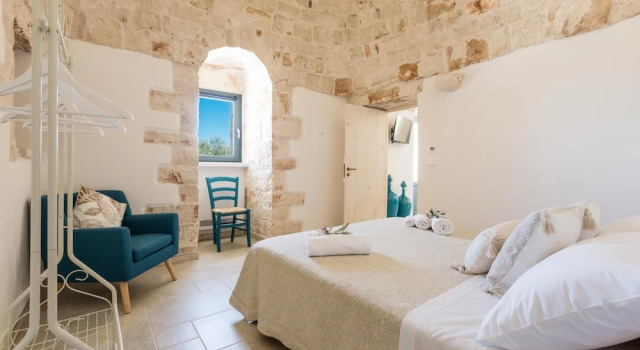 3856 Trulli Ulivo di Puglia by Barbarhouse, Book Vacation Home Hotels in Fasano Area with a Pool, Swimming Pool