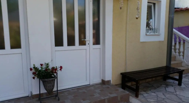 Апартаменты Цокольный этаж Apartments Beba Zalad