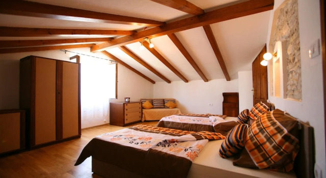 Villa Flores, Prenota Villa Cottage a Hreljići, Cottage