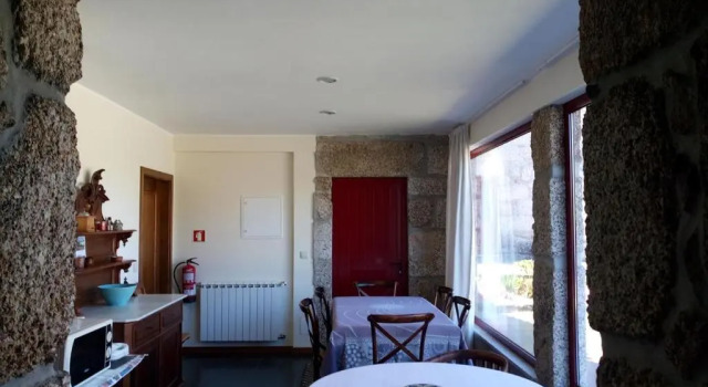 Коттедж Casas do Eido e Casa da Viúva