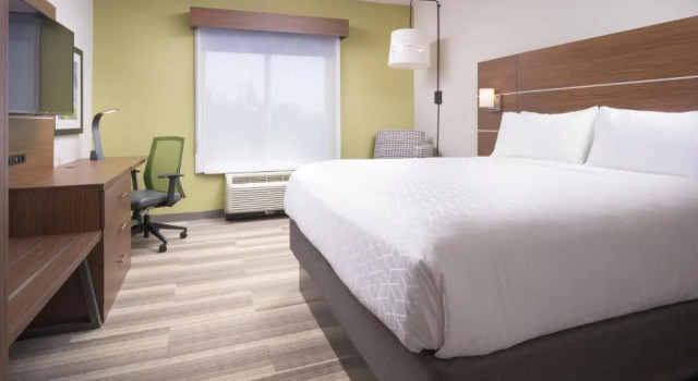 Двухместный номер Standard Holiday Inn Express Hotel & Suites Chattanooga Downtown by IHG