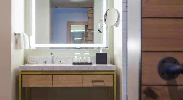 Четырёхместный номер Standard Renaissance Allentown Hotel