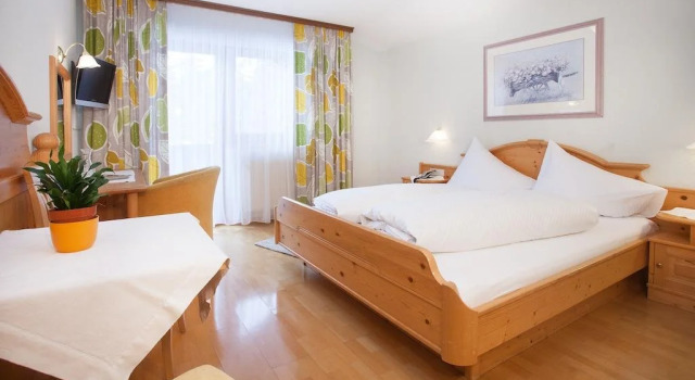 Gasthaus-Pension Golfvilla, Prenota Hotel Hotel a Pertisau con parcheggio, Parcheggio