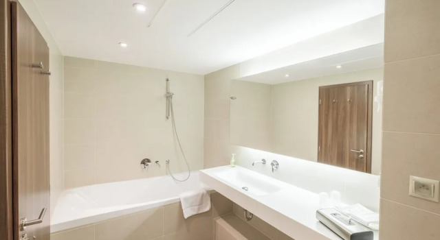Люкс c 1 комнатой Business Hotel Astrum Laus