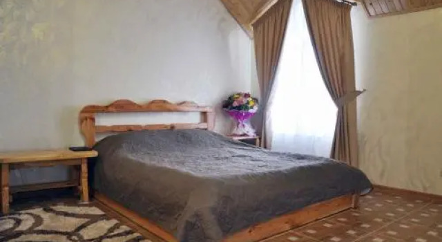 Mini-hotel Yandrusi, Prenota Hotel Hotel a Khmelnitskiy con parcheggio, Parcheggio