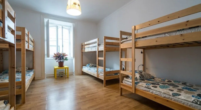 Cascais Terrace Fruit Point - Hostel