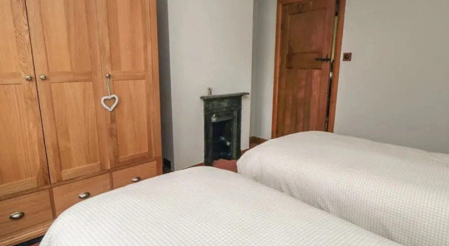 Ascot Cottage, Забронировать Дом для отпуска Отели Англии с парковкой, Парковка