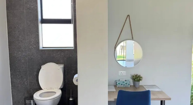 Вилла Stones Throw Manor