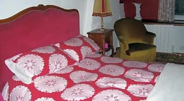 Chambres d'Hôtes les Chenes, Prenota Hotel Le Vieux-Cerier 
