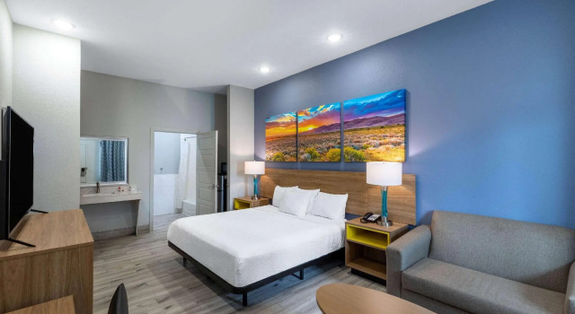 Двухместный номер Days Inn & Suites by Wyndham Downtown/University of Houston
