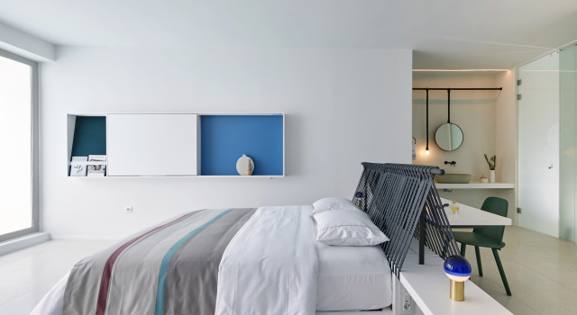 Alti Santorini Suites