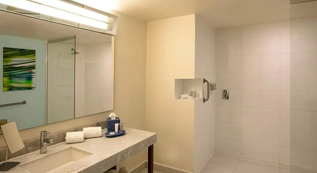 Двухместный номер Standard с видом на город Courtyard by Marriott Queretaro