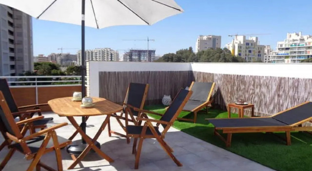 Апартаменты Charming Penthouse