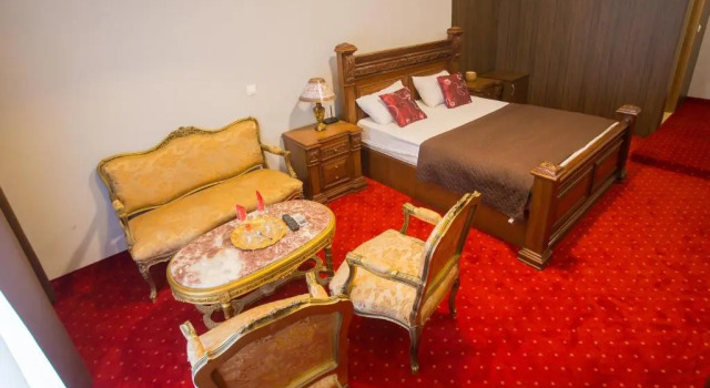 Полулюкс Hotel Hana