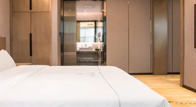 Люкс Superior Xianglong Boutique Hotel (Guangzhou North Railway Station Huacheng Road Subway Station)