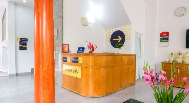 Angel Hotel