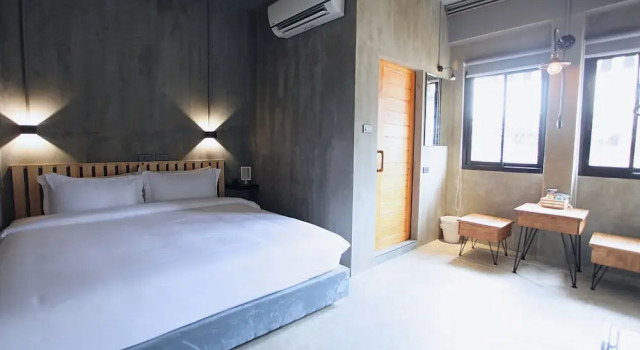 Двухместный номер Deluxe с балконом Inn Home