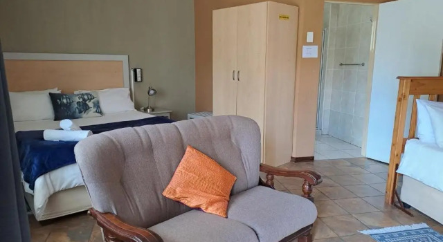 Семейный номер Standard с видом на сад Amigos Bed & Breakfast