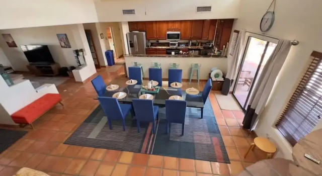 Коттедж Spectacular Views Heated Pool Outdoor BBQ