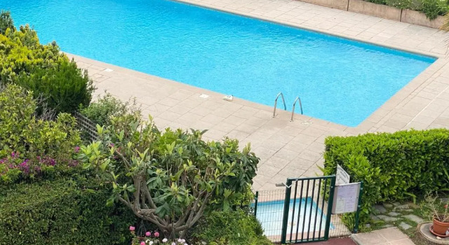 Superbe 2P vue mer, ensoleillé, piscine, Rezervovat Apartmán Hotely v Monako s bazénem, Bazén