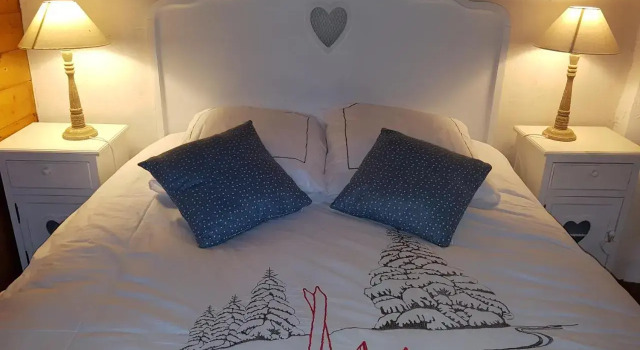 Chalet Dheidi, Book Chalet Hoteller i Rhône-Alps med parkering, Parkering