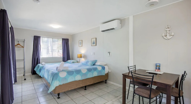 Студия Economy Bush Village Holiday Cabins