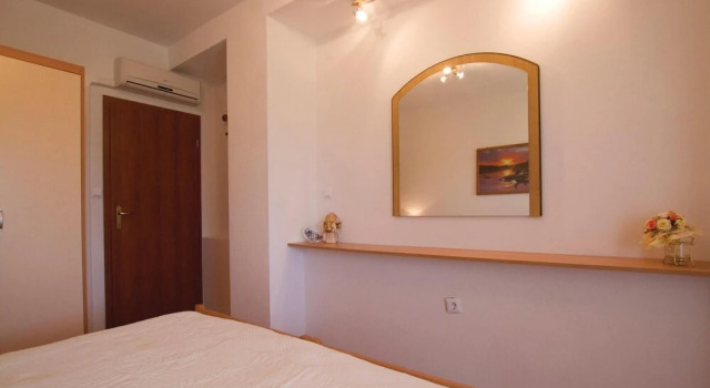 Beautiful Home in Rakalj With Wifi and 2 Bedrooms, Rezerwuj Hotel Rakalj Istria