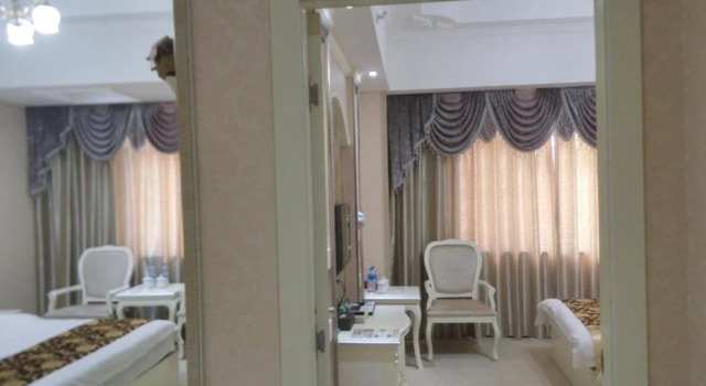 Kunming Baolilai Hotel Changshui Airport Branch, Rezerwuj Hotel Hotele w Kunming z parkingiem, Parking
