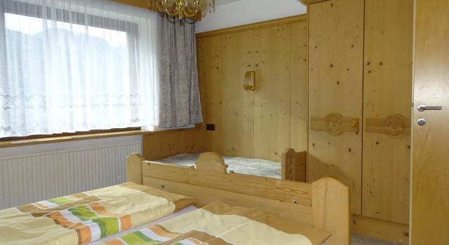 Haus Bergfried, Rezerwuj Hotel Hotele w Wipptal z parkingiem, Parking