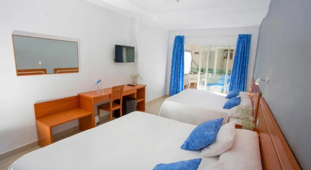 Четырёхместный номер Standard Hotel Don Pablo