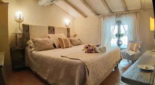 Cortona Shabby Chic House