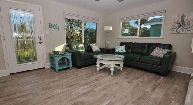 Sandy Toes on Cedar Apartment 2, Забронировать Апартаменты/квартира Апартаменты Нью-Смирна-Бич, рядом с Общественная объединённая методистская церковь Коронадо, Апартаменты/квартира