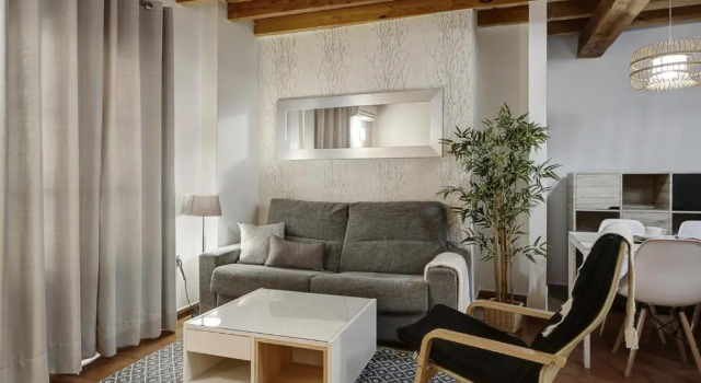 Home4u, Elvira 16, 2A, Забронировать Отель Гранада Granada Province, рядом с Городской совет Гранады