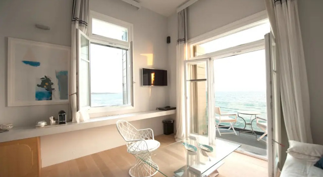 Люкс с балконом и рядом с пляжем Dexamenes Seaside Hotel
