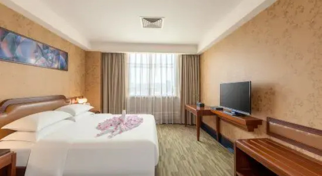 Люкс Deluxe Zhongshan Sunshine Business Hotel