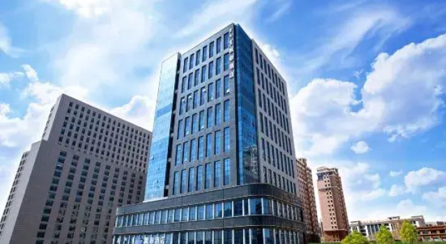 Maple Hotel (Ordos Civic Center), Book Hotel Hotels in Inner Mongolia with Parking, Parking