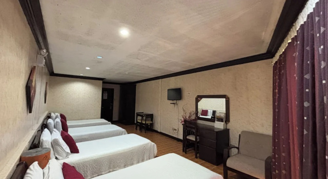 Четырёхместный номер Standard с балконом D'Japanese Tunnel Family Resort