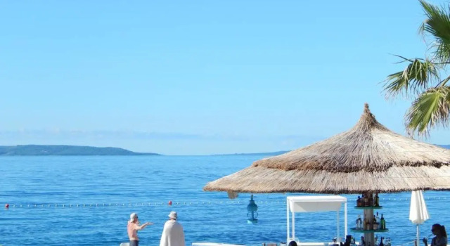 Апартаменты Sea view apartment EMA