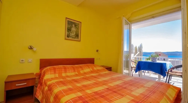 Apartments and Rooms Nikola, Buchen Sie Ferienwohnung Hotels in Gespanschaft Split-Dalmatien mit Pool, Schwimmbad