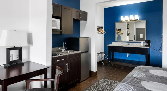 Четырёхместный номер Standard Belmont Inn and Suites Tatum