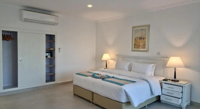 Люкс Executive Holiday Beach Resort