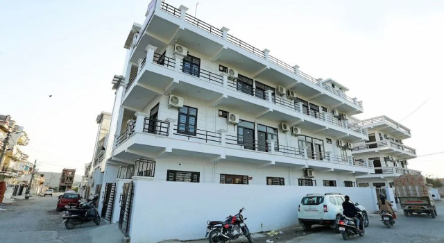 Benison Guest House By OYO Rooms, Rezervovat Penzión Déhrádún Uttarakhand