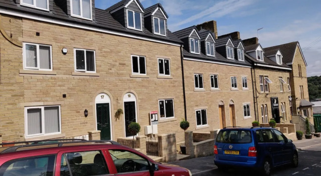 Fantastic Bradford Townhouse 6 bedrooms, Забронировать Отель Бизнес-отели Англии, 4* 5*