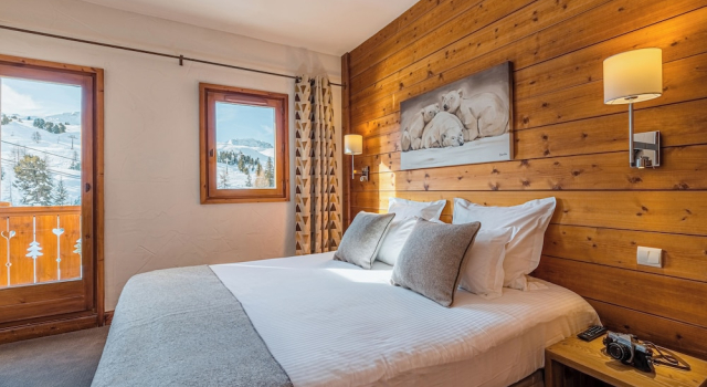 Номер Comfort с балконом и с видом на горы Hôtel Carlina by Les Etincelles