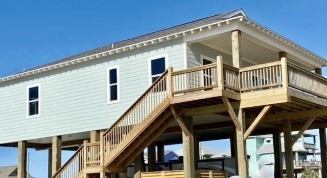Коттедж The Shore House 3 Bedroom Home by RedAwning