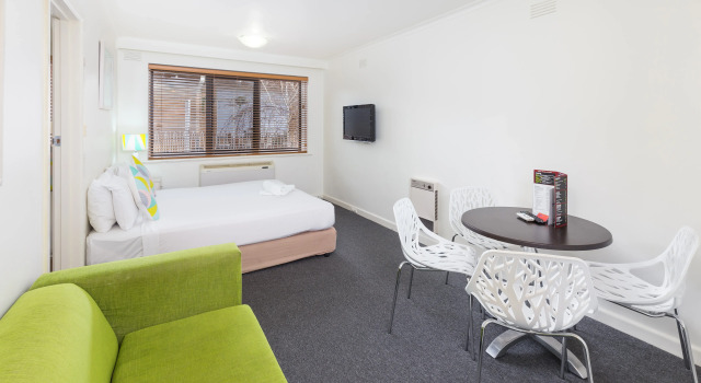 City Edge East Melbourne Apartment Hotel, Забронировать Апартаменты/квартира Апартаменты Мельбурна, рядом с Epworth Freemasons Hospital, Апартаменты/квартира