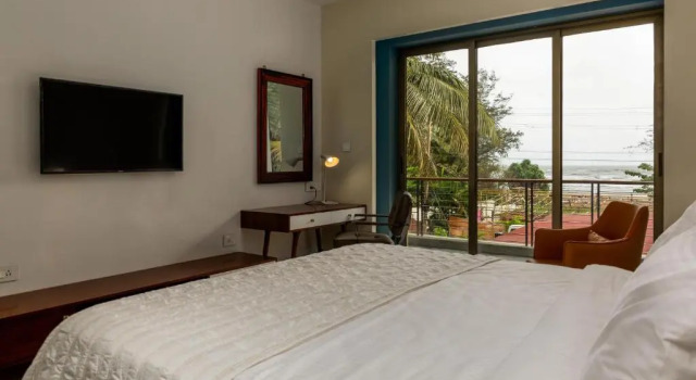 Ashore by Vista, Beachfrom 6BHK, ultra luxurious with Infinity pool, SPA at Morjim, Book Hotel Hotels in Goa with a Pool, Swimming Pool