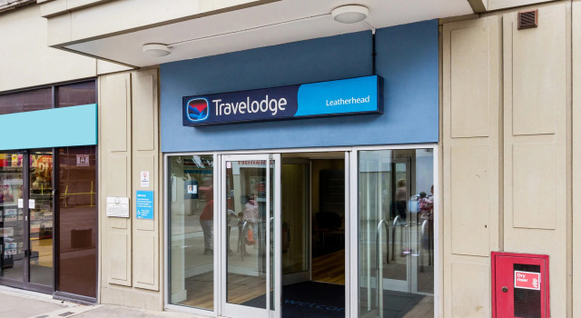 Travelodge Leatherhead, Забронировать Отель Отели High Weald с парковкой, Парковка