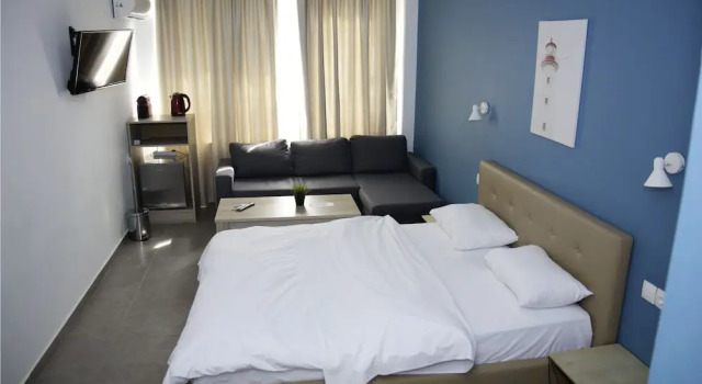 Luxor Suites Venizelou