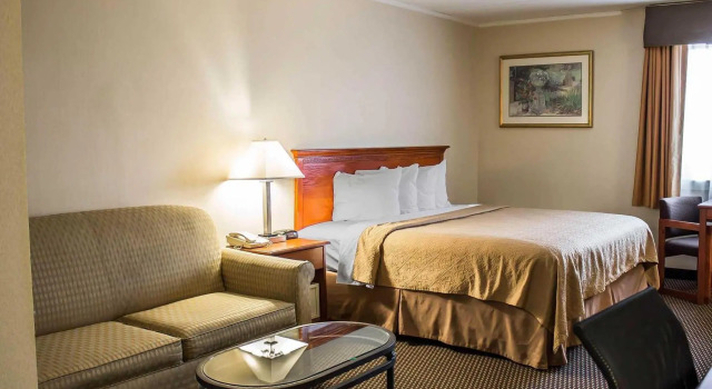 Номер Standard Baymont by Wyndham Youngstown